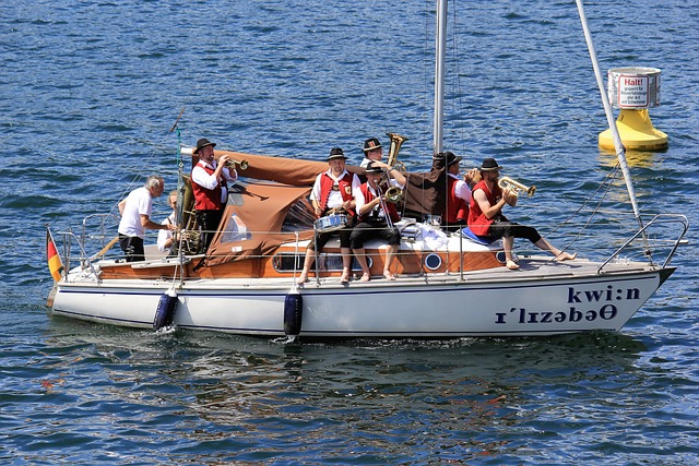 加强公司对 加强公司对